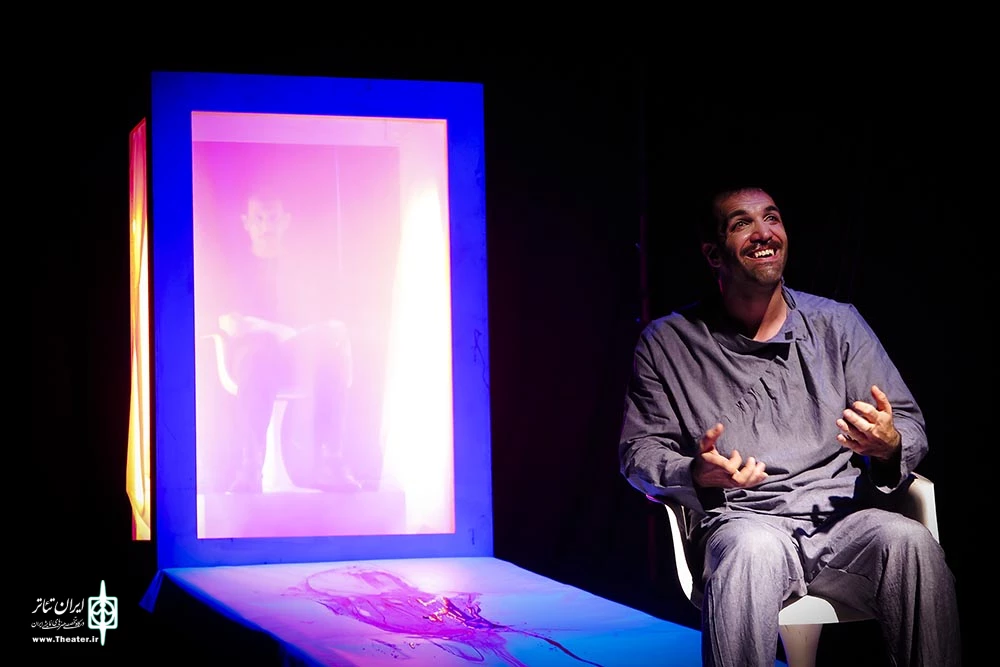 http://theater.ir/cache/2/attach/201511/122569_2216336728_1000_667.jpg