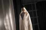 مادر مانده 1