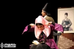 نگاهی به نمایش”عدالت‌خانه” نوشته عارفه عنایتی به کارگردانی حمیدرضا آذرنگ
