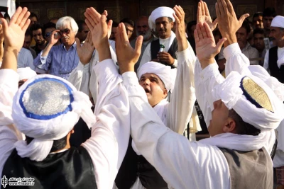 آیینی خوان