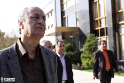 مراسم تشییع پیکر جمشید لایق از مقابل تالار وحدت