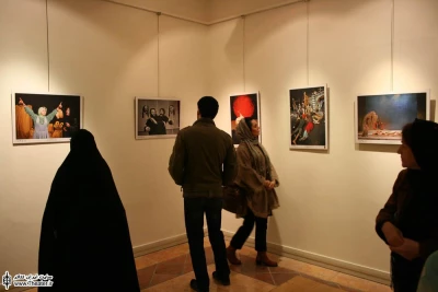 نمایشگاه عکس و پوستر