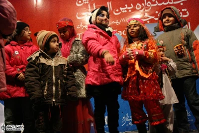 ایستگاه کودک.تئاتر.صلح.شادی