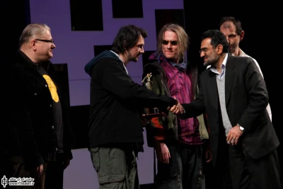 Iranian Theater Can Not Be Globalized Since the Creators' View Are Not Globalized