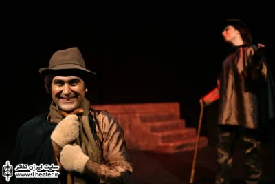 این نمایش با خواست زنده یاد ”حسن حامد” به صحنه رفت