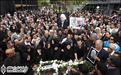 هنرمندان ”کیومرث ملک‌ مطیعی” را تا آرامگاه ابدی‌اش بدرقه کردند