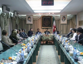 با وجود هنرمندان توانمند عرصه تئاتر شرایط برای اجرای کارهای بزرگ فراهم است