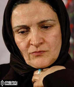 نمایش ”رویای بارانی” با حضور گلاب آدینه اجرا شد