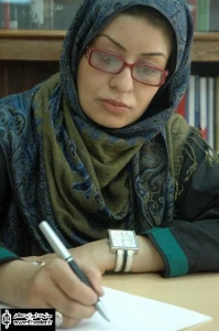 یادداشت ”چیستا یثربی” به مناسبت اجرای نمایش ”پری‌خوانی عشق و سنگ”