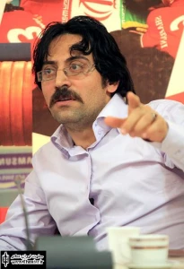 عذرخواهی ”احمد ایرانی‌خواه” از هنرمندانی که موفق به تماشای نمایش ”راز ماهی طلایی...” نشدند