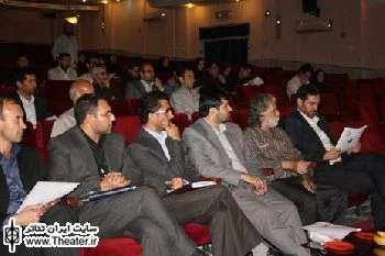 نشست هم‌اندیشی فعالان تئاتر خراسان شمالی برگزار شد