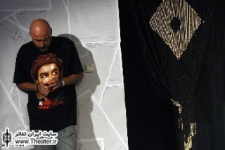تمدید‎ ‎اجرای نمایش ”پاره‌های ساده” در خانه نمایش