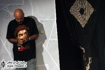 تمدید‎ ‎اجرای نمایش ”پاره‌های ساده” در خانه نمایش