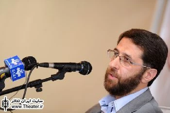 پیام ”حمید شاه‌آبادی” به هفتمین جشنواره سراسری تئاتر ماه