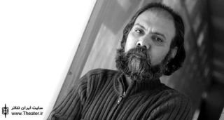 ”امیر دژاکام”: تئاتر نیازمند اجرای انبوه است نه تولید انبوه