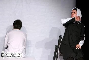 نمایش ” بیداری در خواب هزار من” به ”محمد یعقوبی” تقدیم شد