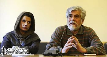 نگاه مولف کارگردان عاملی برای ورورد افراد حرفه‌ای به تئاتر می‌شود