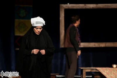 استقبال تماشاگران از نمایش ”تپانچه و سکوت”