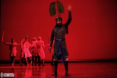 یک دامان ماه و ستاره