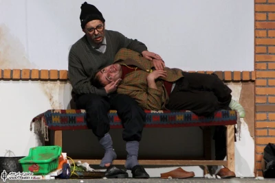 رهگذر کوچه های تنگ