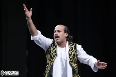نقل ”پرده‌خوانی انقلاب” در میدان انقلاب اجرا شد
