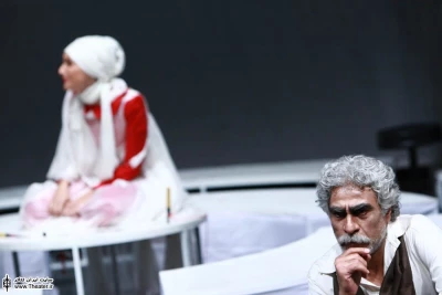 مه آلود مثل یک شب ، مثل روز