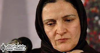 تعهد تئاتری اجرای نمایش ”خانمچه و مهتابی” را متوقف نکرد