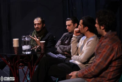 نشست نقد و بررسی نمایش 