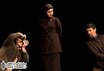 برگزاری جلسه نقد و بررسی و اجرای ویژه نمایش ”تماشاچی محکوم به اعدام” برای خبرنگاران