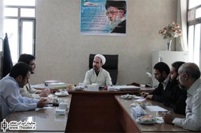 برگزاری جلسه هماهنگی دومین جشنواره تئاتر استانی ولا در شهرستان رباط کریم