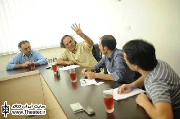دانشگاه‌ها به تدریس دروس نمایش‌های ایرانی توجه نشان دهند