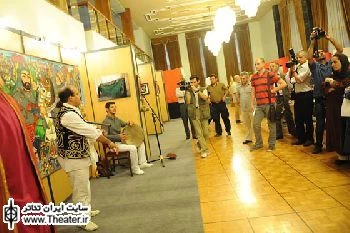 قدمت اسناد، البسه و وسایل تعزیه در نمایشگاه به بیش از 100 سال می رسد