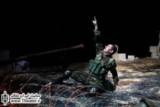 نقد نمایش ”روز سرباز” در خانه فرهنگ شیخ هادی