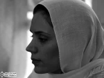 گفت‌وگو با ”افسانه زمانی”، کارگردان نمایش ”دختران باغ‌های قالی”

به نظرم امروز باید فرش ایرانی را به همه معرفی کرد. زندگی صنعتی باعث شده کمی از آن چیزهایی که داریم دور شویم. حتا بزرگسالان نقوش اصلی قالی ایرانی را نمی‌شناسند.

فکر می‌کنم ما در زمینه کا