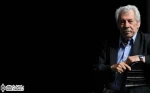 گفت‌وگو با ”داوود رشیدی” کارگردان نمایش ”آقای اشمیت کیه؟”

اصل برای من تماشاگر هموطنم است. اصل برای من جوانان و قشر روشنفکر مملکتم است. اینکه یک تماشاگر در کوبا و استرالیا چگونه با این اثر برخورد می‌کند برای من مهم نیست.