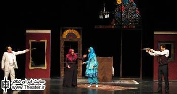 بازیگر نقش ”خرده خانم”: بسیار خوشحالم که در اولین تجربه تئاتری پوراحمد با او همکاری داشتم