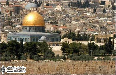 اجرایی از ”در انتظار گودو” در کرانه باختری فلسطین