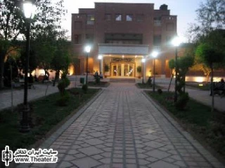 اجرای نمایش‌های تماشاخانه ایران‌شهر ادامه دارد