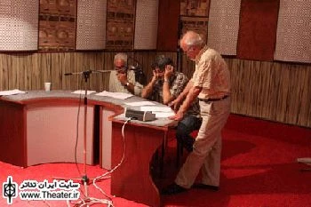 نمایش ”مهر بزرگ” روی آنتن رادیو نمایش می‌رود