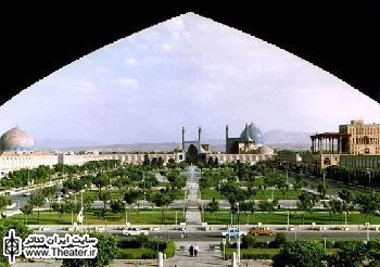 اجرای یک نمایش کمدی در تالار هنر اصفهان