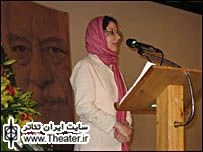 ”ماندانا کریمی”: تئاتر عروسکی نیازمند کمک و توجه بیشتری است