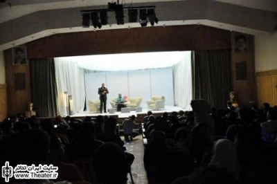 ”تهران 1390 خورشیدی” روی صحنه تئاتر نیشابور