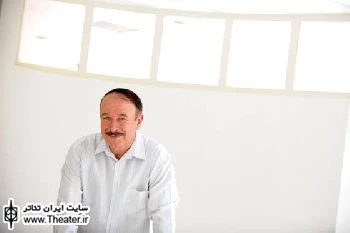”نوروز و پیروز” جواد انصافی با حضور هنرمندان تاجیک به صحنه می‌رود