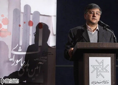 نوآوری‌های تئاتر حرفه‌ای از تئاتر دانشگاهی نشأت می‌گیرد