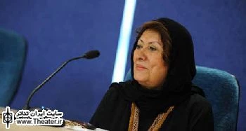 ”پری صابری” نمایش ”مرغ باران” را اوایل سال آینده روی صحنه می‌آورد