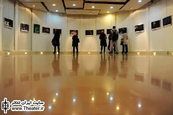 افتتاح نمایشگاه مسابقه پوستر سی‌امین جشنواره تئاتر فجر در خانه هنرمندان
