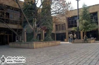 عمو نوروز و حاجی‌فیروز مقدمات آمدن فصل بهار را فراهم می‌کنند