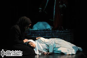 اجرای ویژه نمایش ”این روبان سیاه” برای عکاسان و هنرمندان