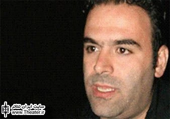گفت و گو با ”محمدرضا مداحیان” کارگردان نمایش ”شعله در زمهریر”

هم اکنون تعدادی از گروه هایی که در زمینه تئاتر مذهبی کار می کنند، تخصص چندانی در زمینه تئاتر ندارند و به همین خاطر نمایش هایی که به صحنه می برند، بیشتر شبیه هیات های عزاداری می شود.