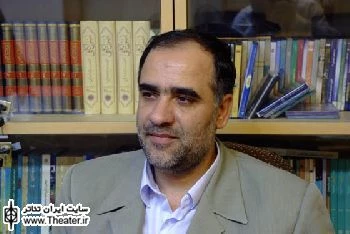 اردیبهشت تئا‌تر محفل دور هم نشینی اهالی نمایش است